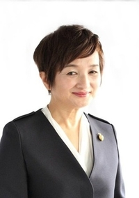 山田　玲子
