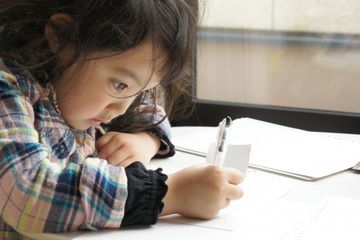 勉強がはかどる子ども部屋、勉強机のポイント